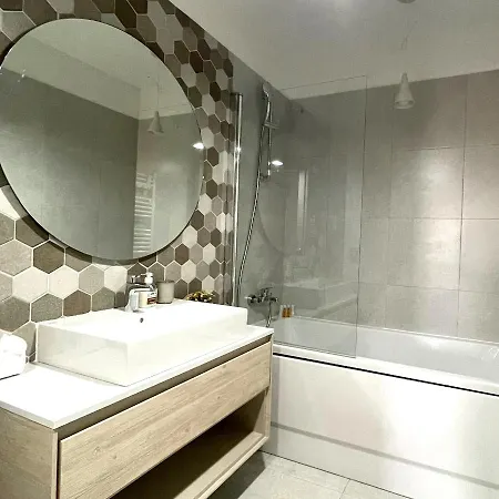 Apartment Perfect Hideaway In Urban Plaza